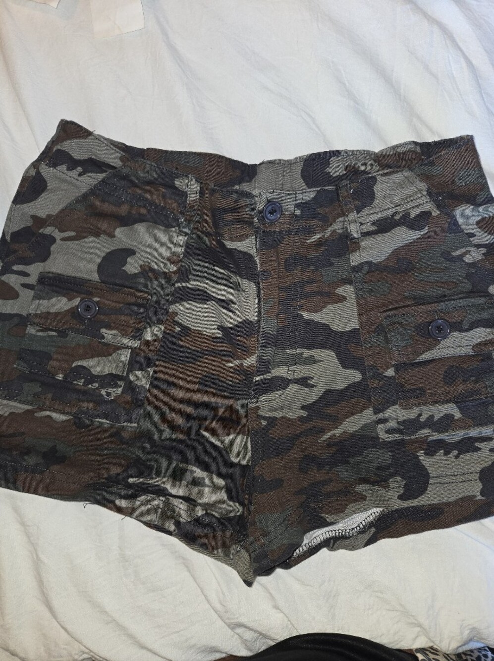 Harper & Ivy Camo Cargo Shorts Womens M High Waist Button Pockets Y2K Army